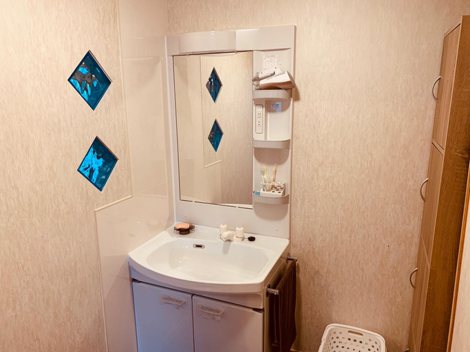 Bathroom 2, Condominium Wafutei Okinawa city, Okinawa