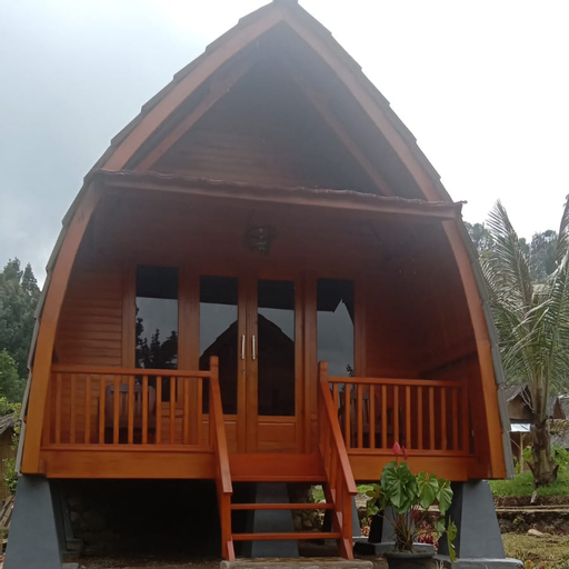 Exterior & Views 5