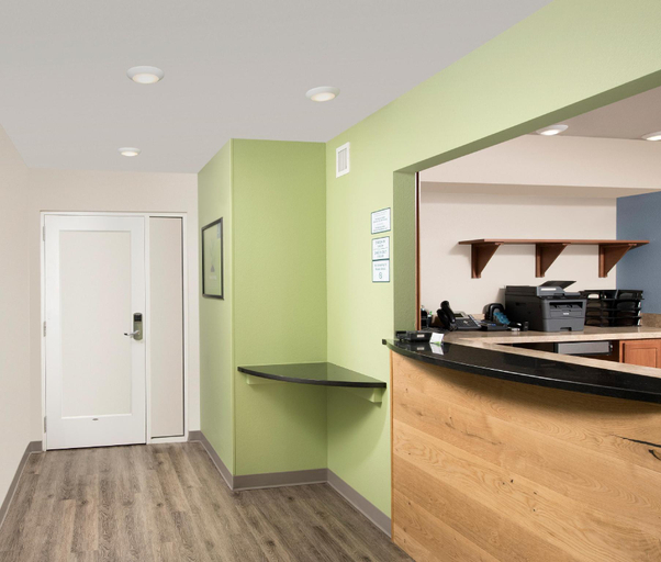 Public Area 2, Extended Stay America Select Suites - Cleveland - Airport, Cuyahoga