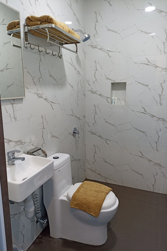 Bathroom 4, BATAM 1 HOTEL, Batam