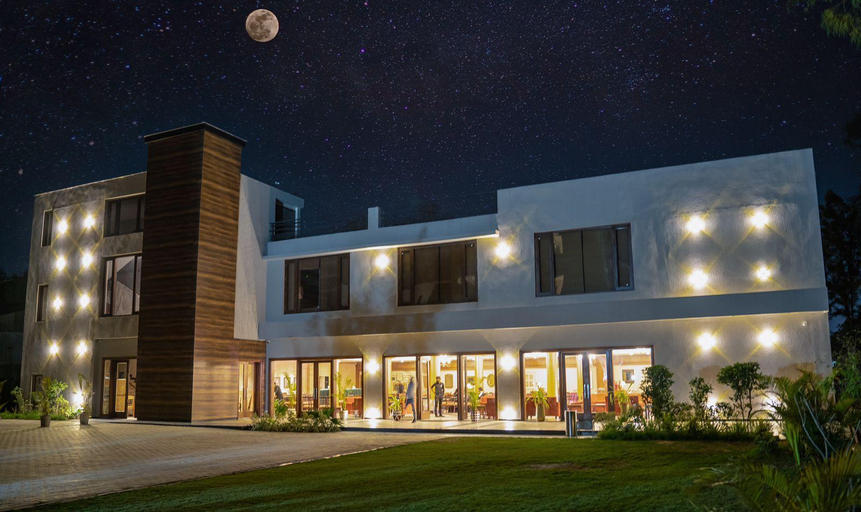 Exterior & Views 1, The Zenith - A boutique hotel by Hot Millions , Sahibzada Ajit Singh Nagar