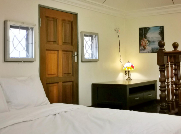 Bedroom 3, Yussy 30pax BIG Family KTV, Pool, BBQ in A’Famosa, Alor Gajah