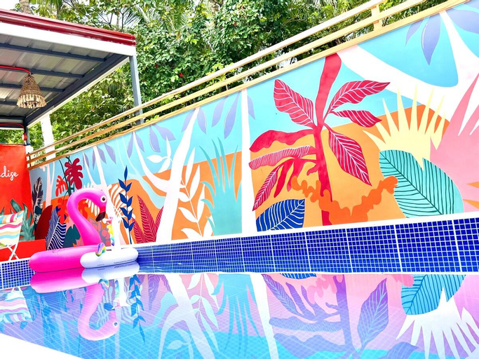 Sport & Beauty 2, Affordable Private Resort with Firepit and Murals, Amadeo