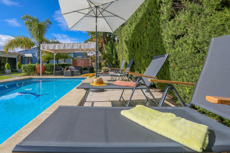 CASA AZUL - APARTAMENTO - Fantastic accommodation with shared pool and free WiFi, Huelva