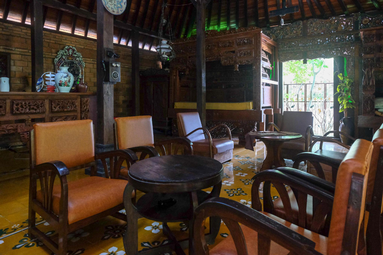 Food & Drinks 5, RedDoorz @ Maguwoharjo, Yogyakarta