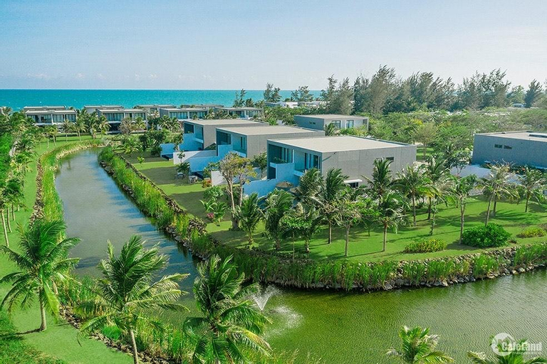 Villa 5 phòng ngủ Resort Sanctuary Hồ Tràm, Xuyên Mộc