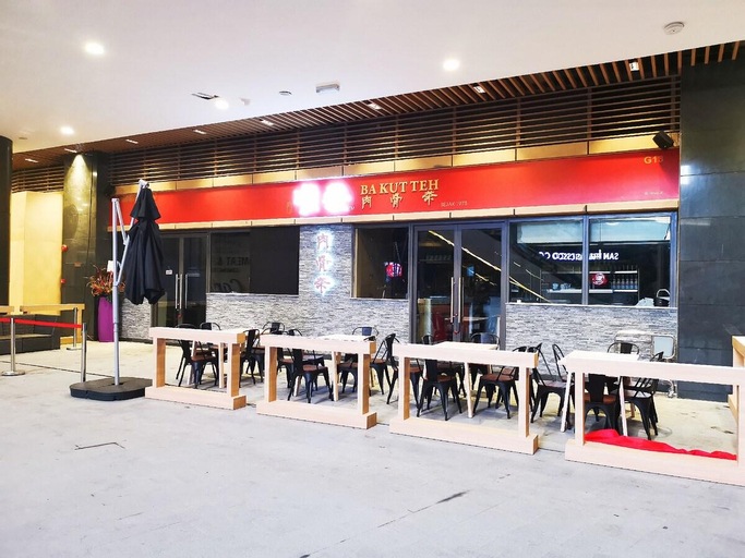 Food & Drinks, Ursa • R&F Princess Cove • 3BR 6Pax WiFi near CIQ, Johor Bahru