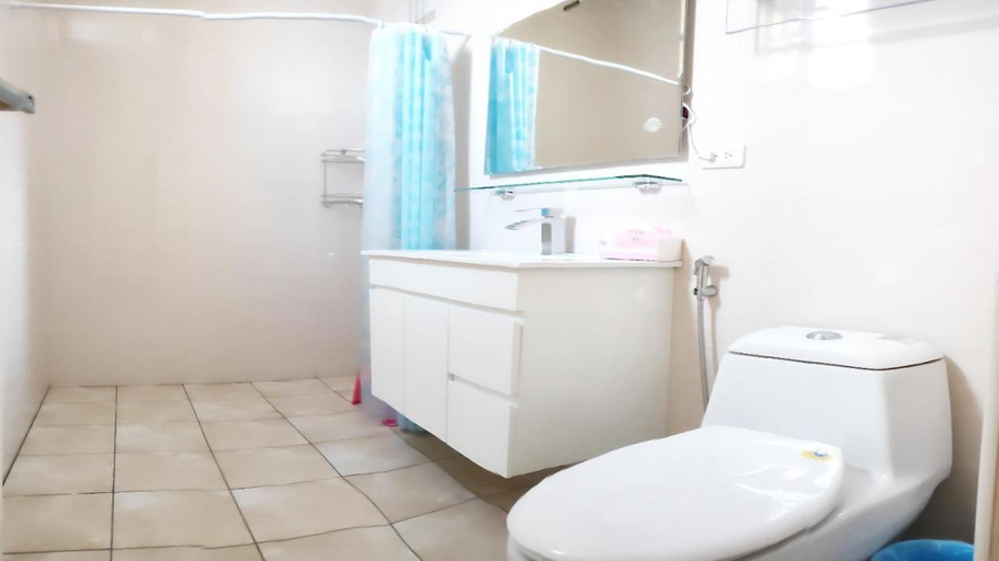 Bathroom 4, Happy 1799, Hualien