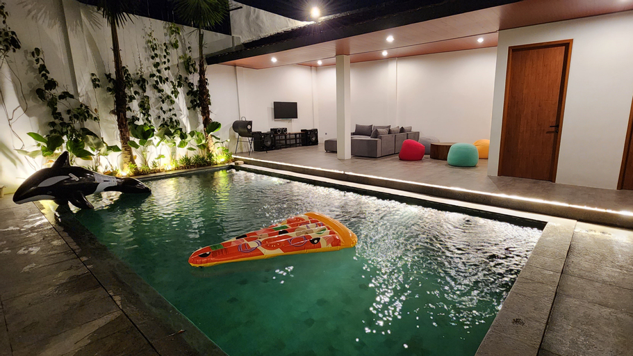 LeRoca Villa, Bandung