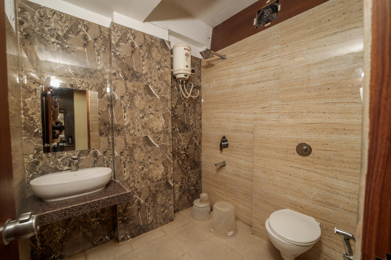 Bathroom 4, Hotel Krishna Palace, Udaipur