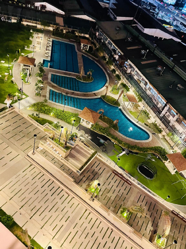 Stylish 1 bedroom condo with pool view, Pasig City