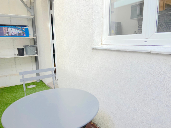 Bathroom 2, Maison Cosy 4 chambres 2 SDB Proche Lille, metro, Nord