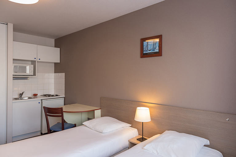 Bedroom 3, Appart'City Classic la Rochelle Centre, Charente-Maritime