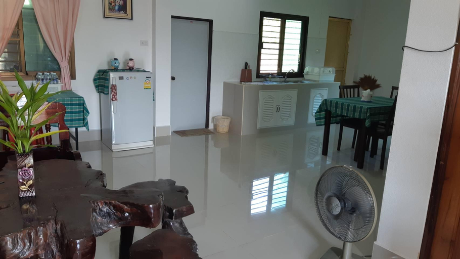 Others 4, Betong The House in the Garden, Batong