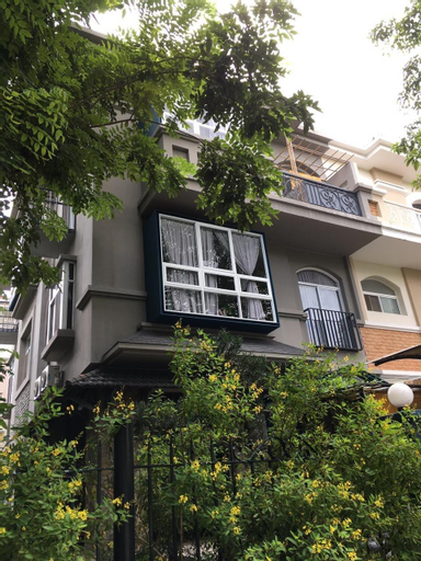 Lim Parrot-Serviced apartment with outdoor bath, District 7