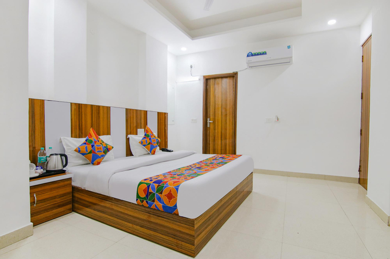 Bedroom 30