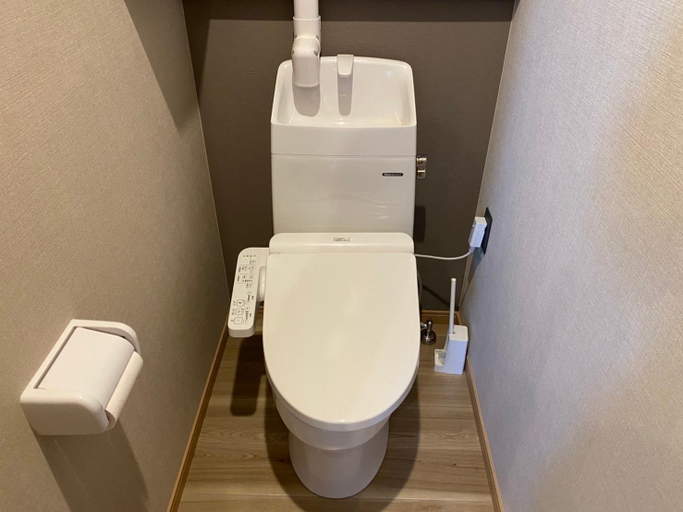 Bathroom 4, Newly built 2-bedroom condominium with only one unit per floor (56㎡). Free Wi-Fi, ideal for teleworking, Naha