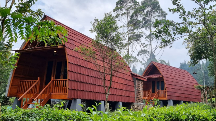 Exterior & Views 2