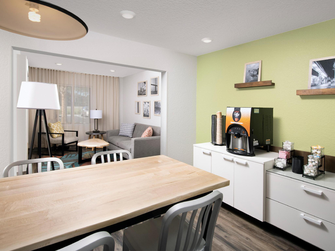 Others 4, Extended Stay America Select Suites - Tampa - Brandon - East, Hillsborough