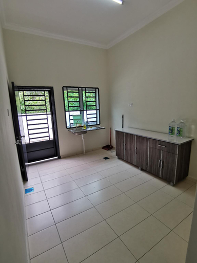 Others 4, Serom 3 Homestay, Ledang