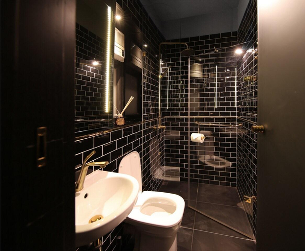 Bedroom, Convenient designer apt with a view, Shenzhen