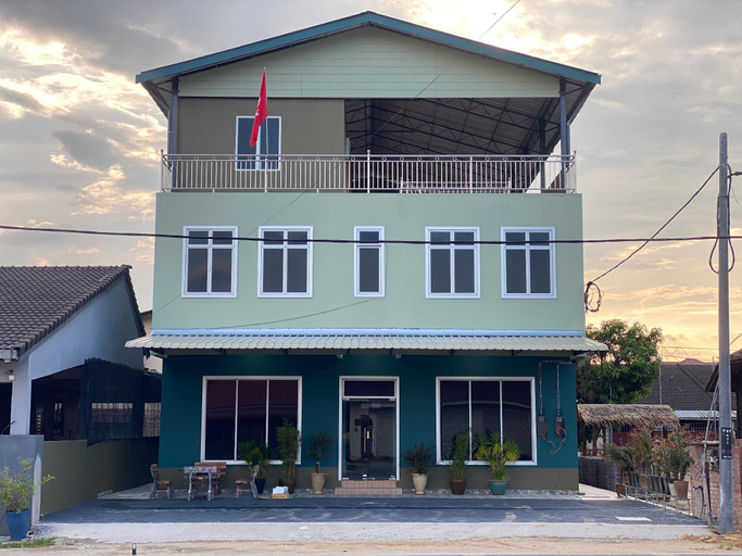 Others 1, U GUEST HOUSE, Tanah Merah