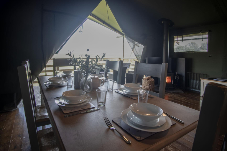 Others 5, Worms Head - Safari Tent - Llangennith, Swansea