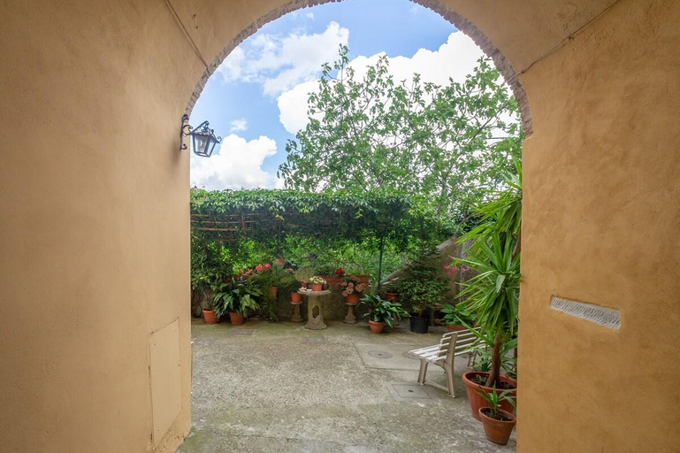 Others 5, La Residenza Piaceri Perduti - Rosa, Florence