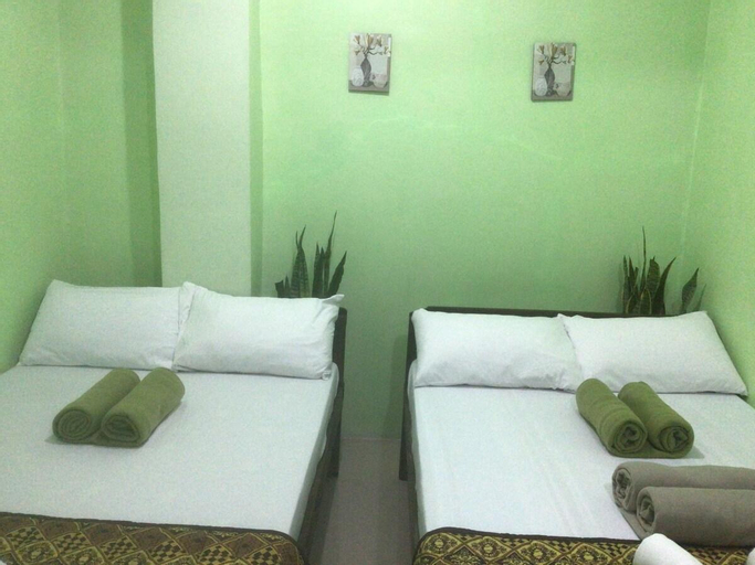 Bedroom 1, Elrikh and Hayden Transient Inn Unit 3 2nd Floor, Baguio City