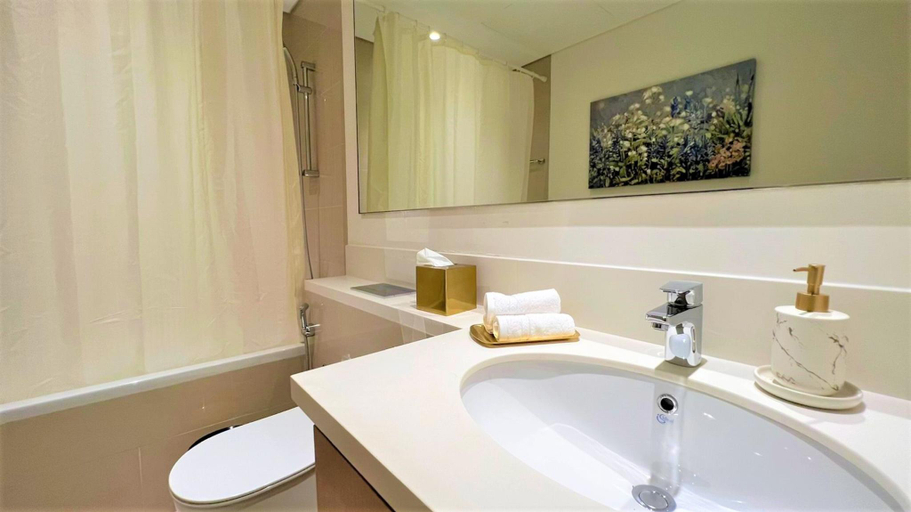 Bathroom 4, Luxury Dubai Creek Harbour Waterfront Apartment, Dubai