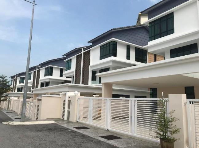 Pearl Residences Villas Sleep 27, Pulau Penang