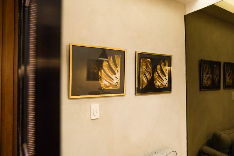 Others 5, Rem Suite - Walking D. to Makati Med & Rcbc Plaza, Makati City