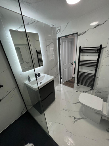 Bathroom 3, Brand new! Seafront apt with sea views and parking, Ceredigion