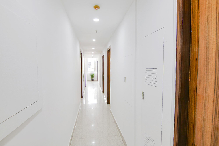 Public Area 22
