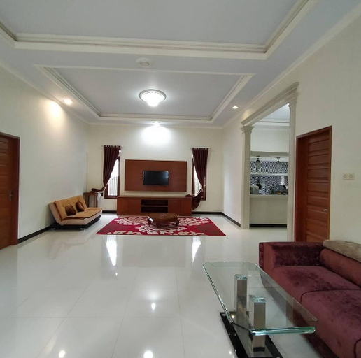 Others 5, Vila sankis 3, Bogor