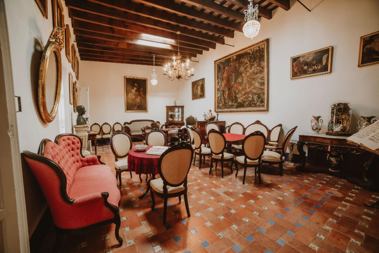 Others 5, Posada la casa del Pintor, Sevilla
