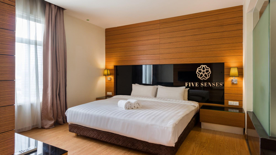 Two BR - 2Q+1King, Kuala Lumpur