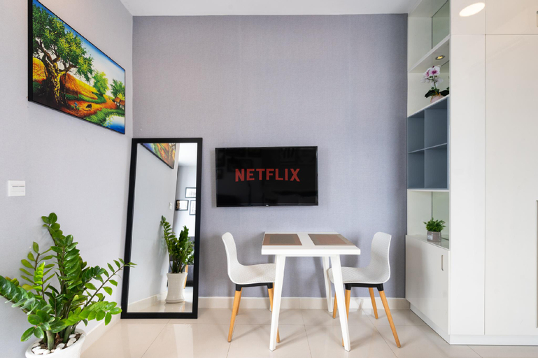 Others 4, Miredu private studio with pool in heart of city, District 4