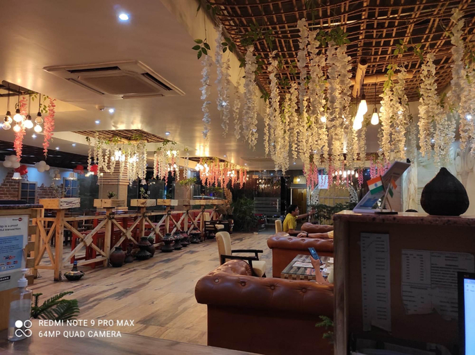 Food & Drinks 3, Hotel Yugantar & Banquets, Kaushambi