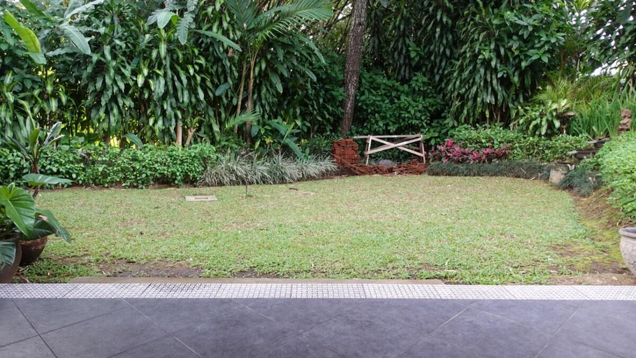 Others 3, Villa Batu (3 Bed Rooms & near Jatim Park 1), Malang