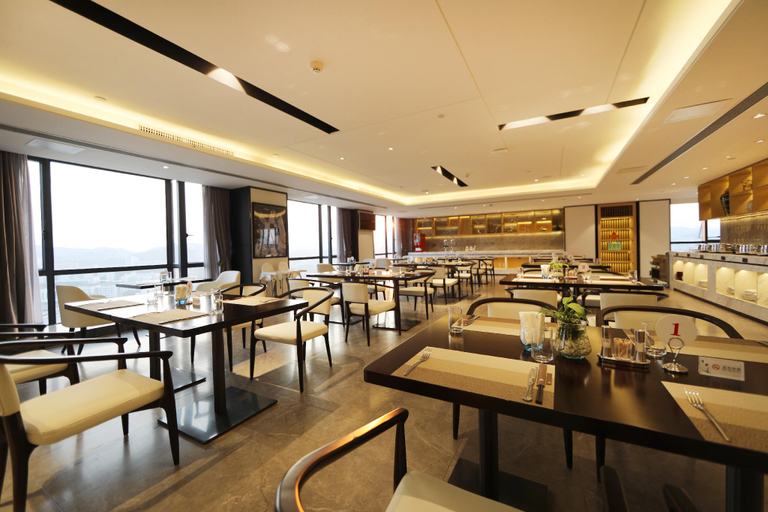 Food & Drinks 4, Rezen Longuu Hotel Maoming Xinyi Education City, Maoming