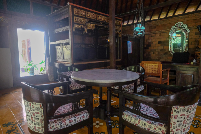 Others 3, RedDoorz @ Maguwoharjo, Yogyakarta