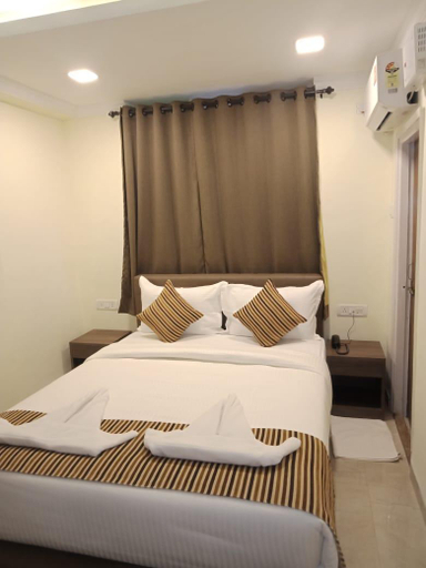 Bedroom, Hotel Vilena, North Goa