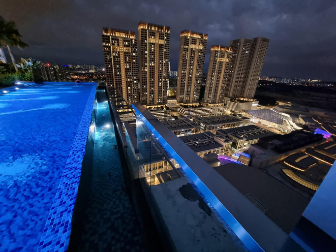 Sport & Beauty 2, Pavilion 2 Revo l Sky Pool 2-3 pax LS25, Kuala Lumpur