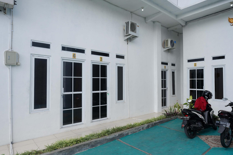 Others 4, Syariah near Universitas Slamet Riyadi Solo, Karanganyar