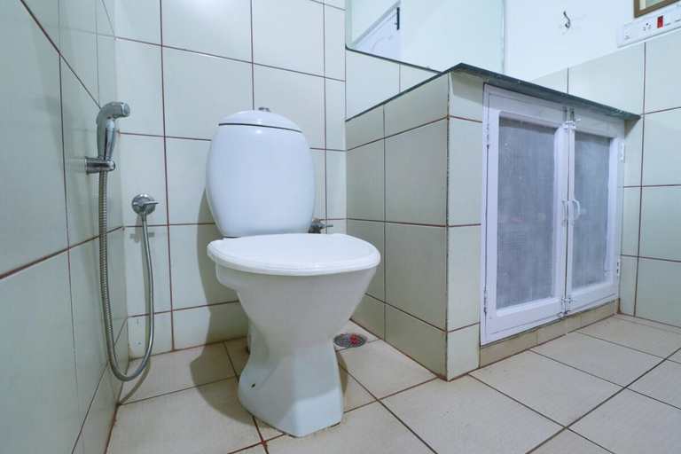 Bathroom 3, SaffronStays Coorg Toddy Farms, Kodagu