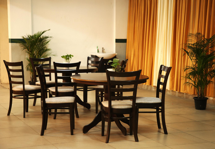 Others 3, The Grand Budget Hotel, Bangalore