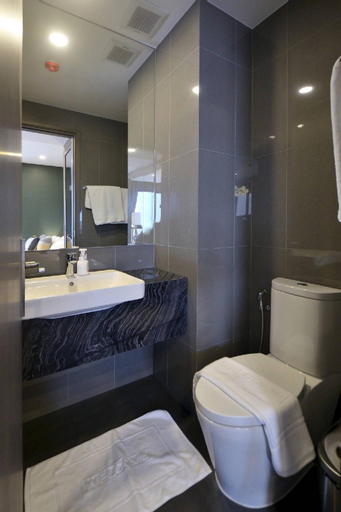 Bedroom 2, Condo Next to BTS MRT Asoke, Wattana