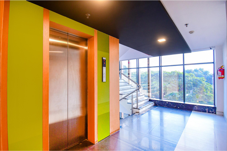 Public Area 2, FabHotel Prime Karims, Kolkata
