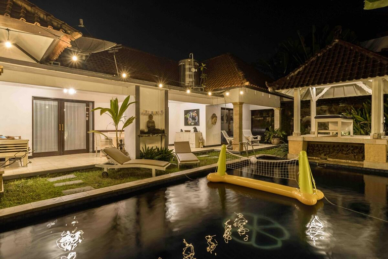Exterior & Views 1, Villa O'merry, 3 bdrs /  private pool & lot of fun, Denpasar